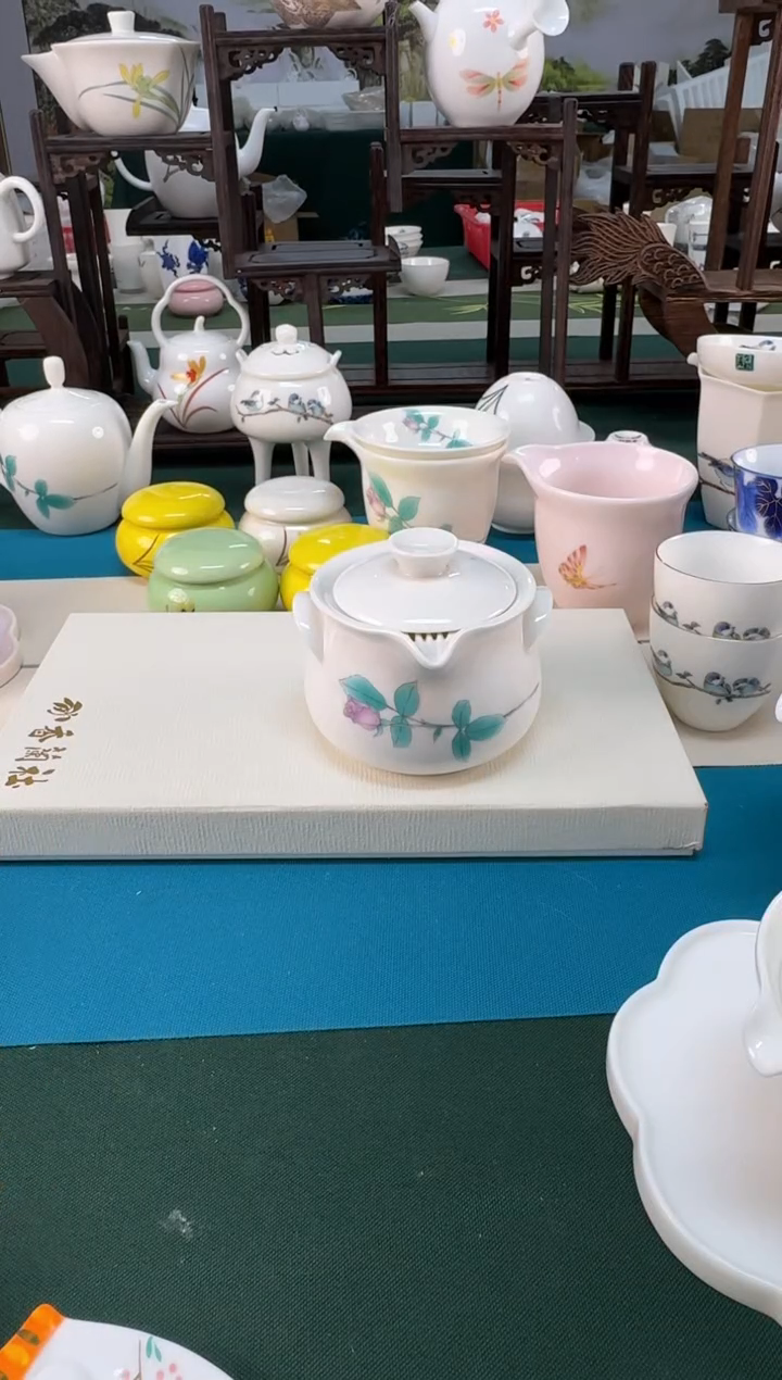 【闪购商品】瓷器 ······.......