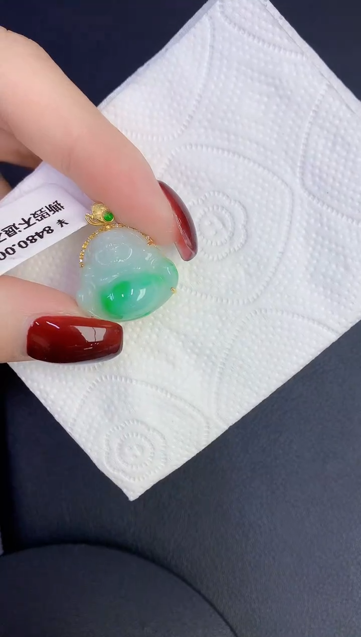 颈饰18K金镶嵌翡翠缅甸天然翡翠a货