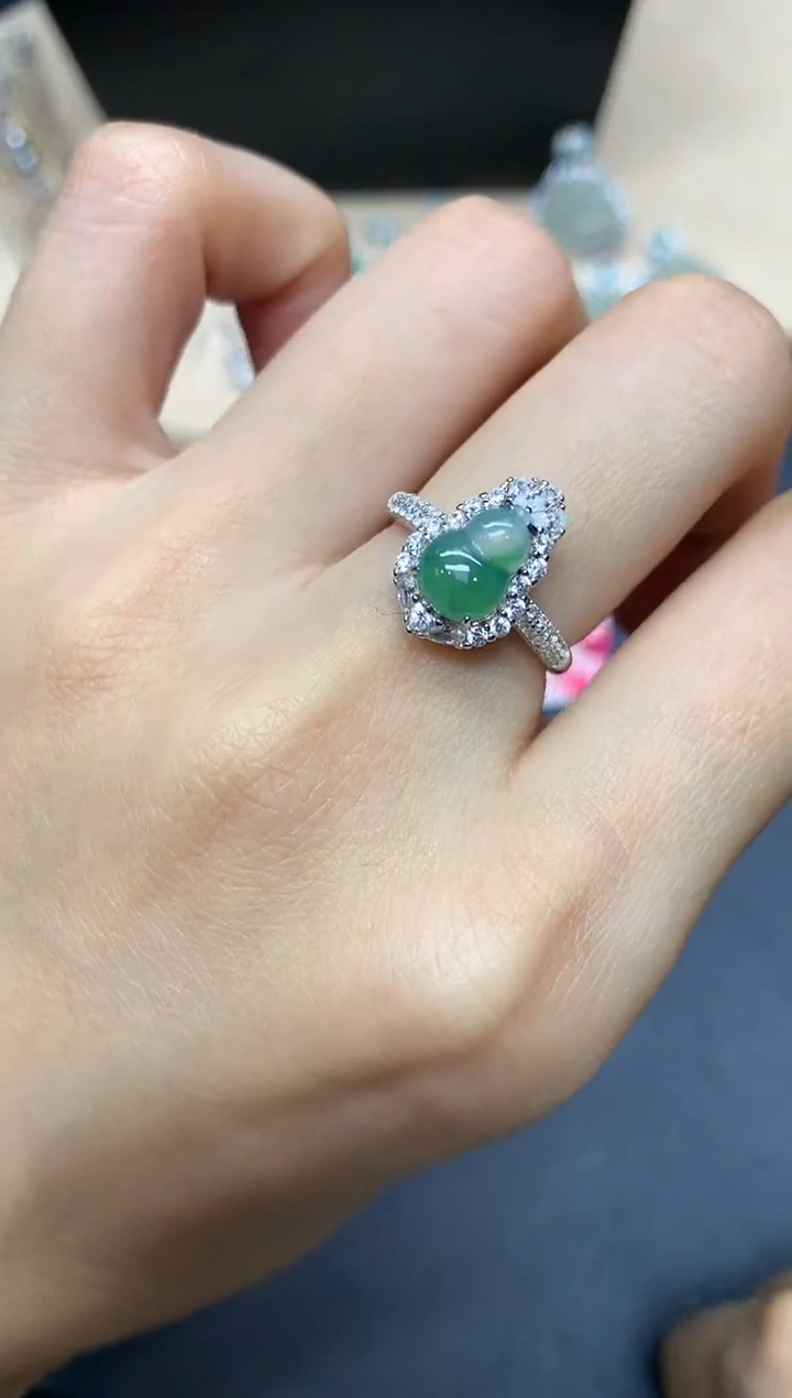 【闪购商品】翡翠戒指银S925镶嵌葫芦【多样性发其一】