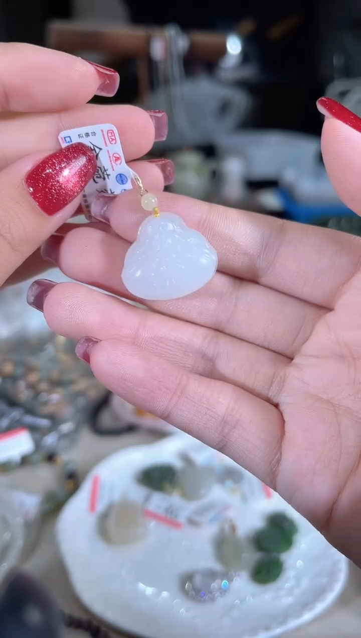 和田玉银S925镶嵌吊坠(不含链)多样性发货其一