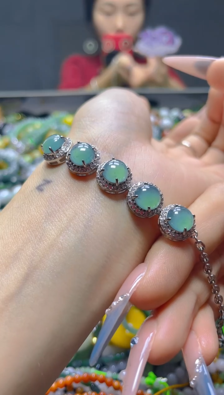 颈饰未镶嵌翡翠/E/翡翠A货，一件也是批发价