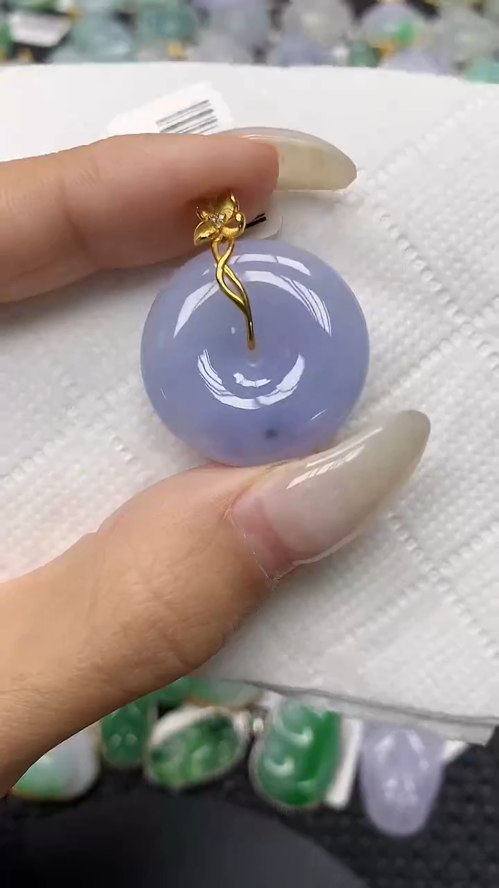 颈饰18K金镶嵌翡翠11111111111