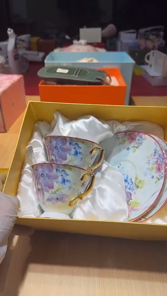 瓷片生活的本意是开心啊@@1