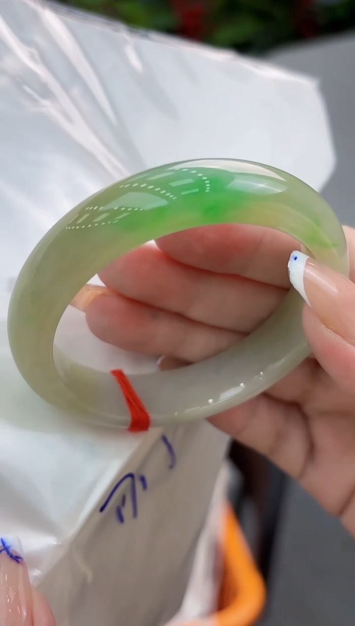 【闪购商品】翡翠手镯未镶嵌翡翠手镯