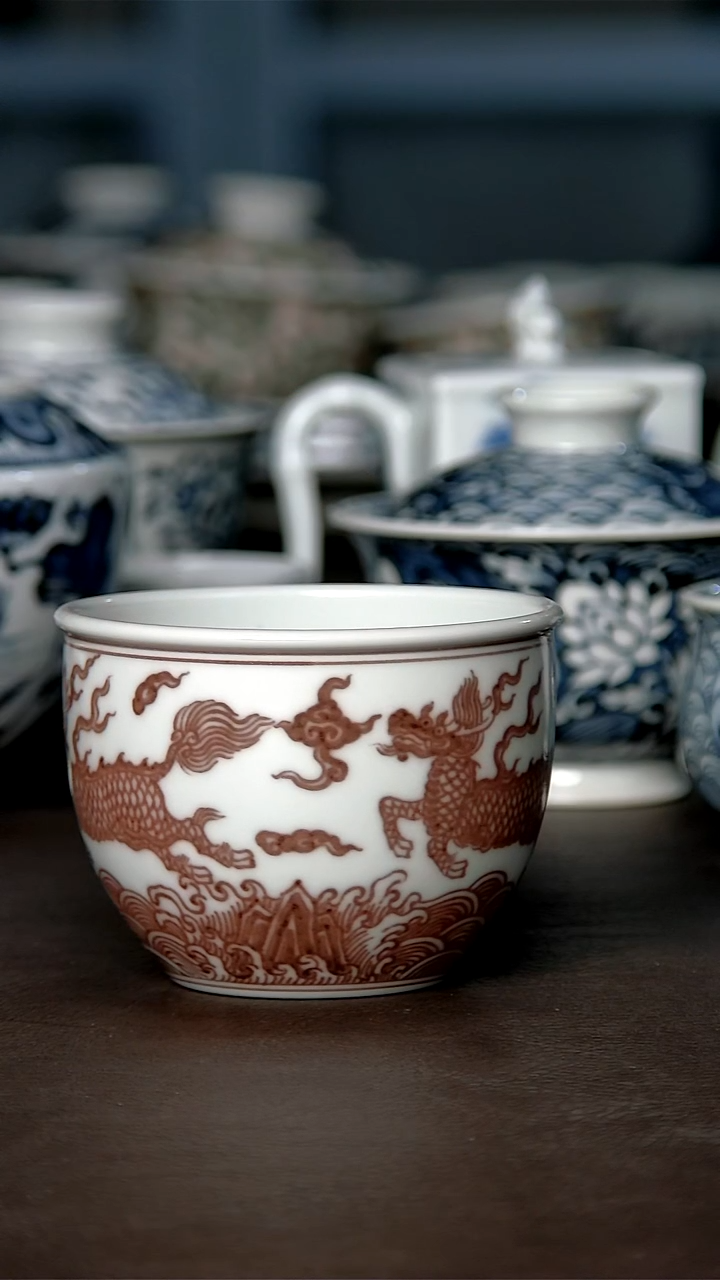 其他瓷釉里红麒麟杯