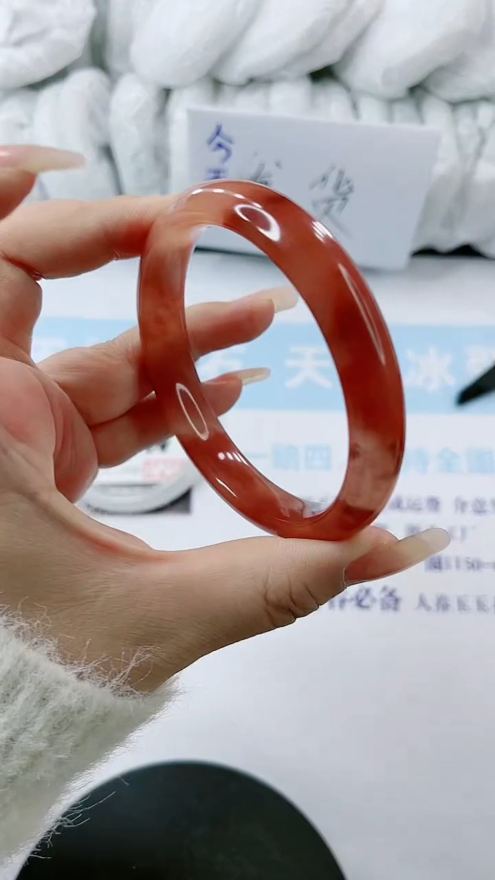 【闪购商品】石英质玉手镯合金多样性发货V189