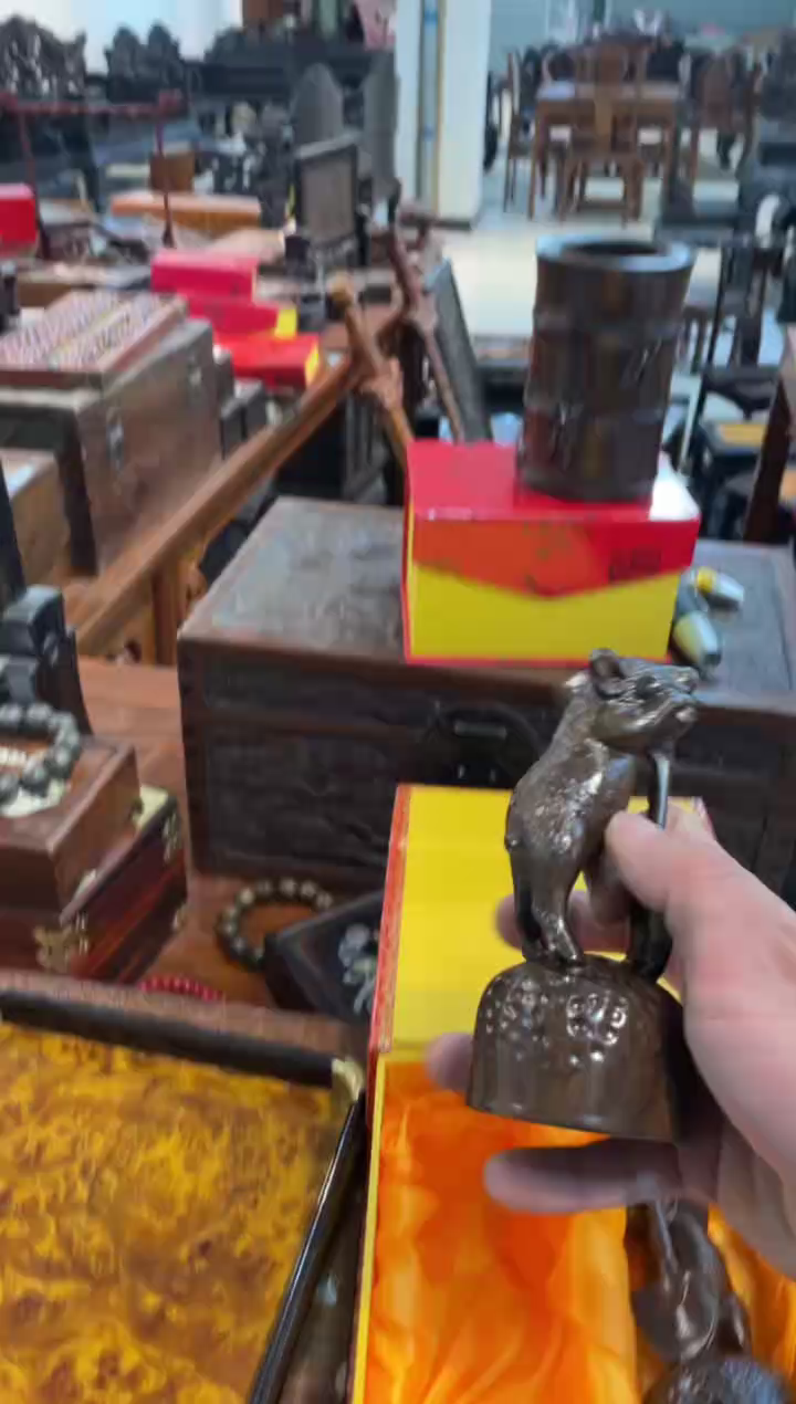 【闪购商品】木檀木小猪啊啊啊