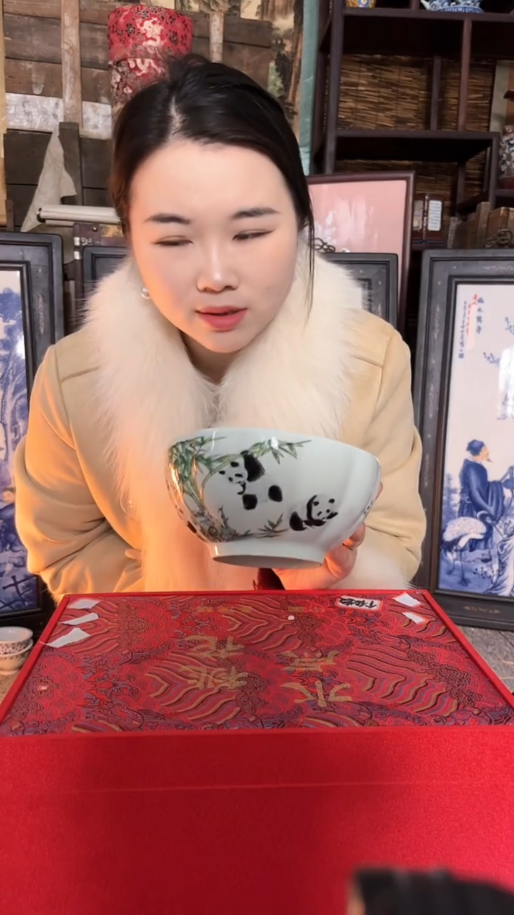 陶景德镇陶瓷摆件M162