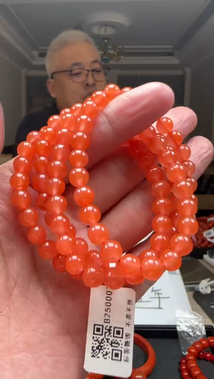 【闪购商品】南红玛瑙7mm保山108圆珠未镶嵌多样性发一件