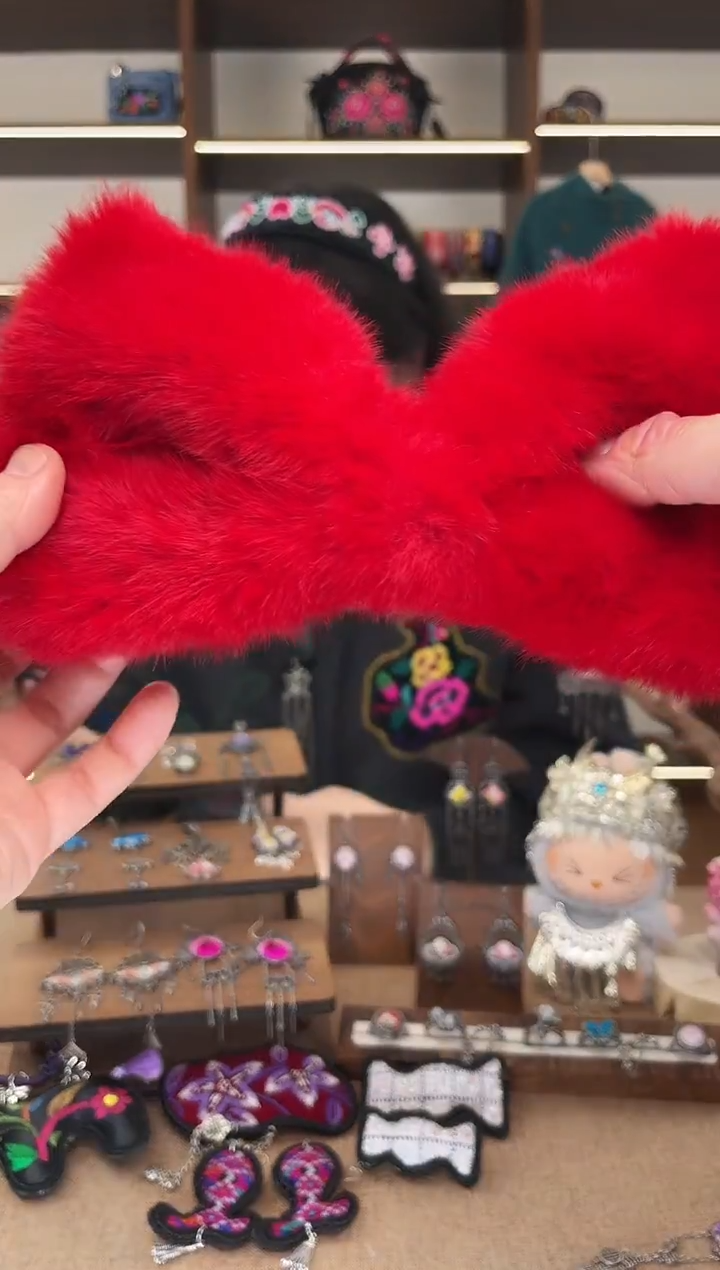 织绣柒****?A16黔东南苗族刺绣