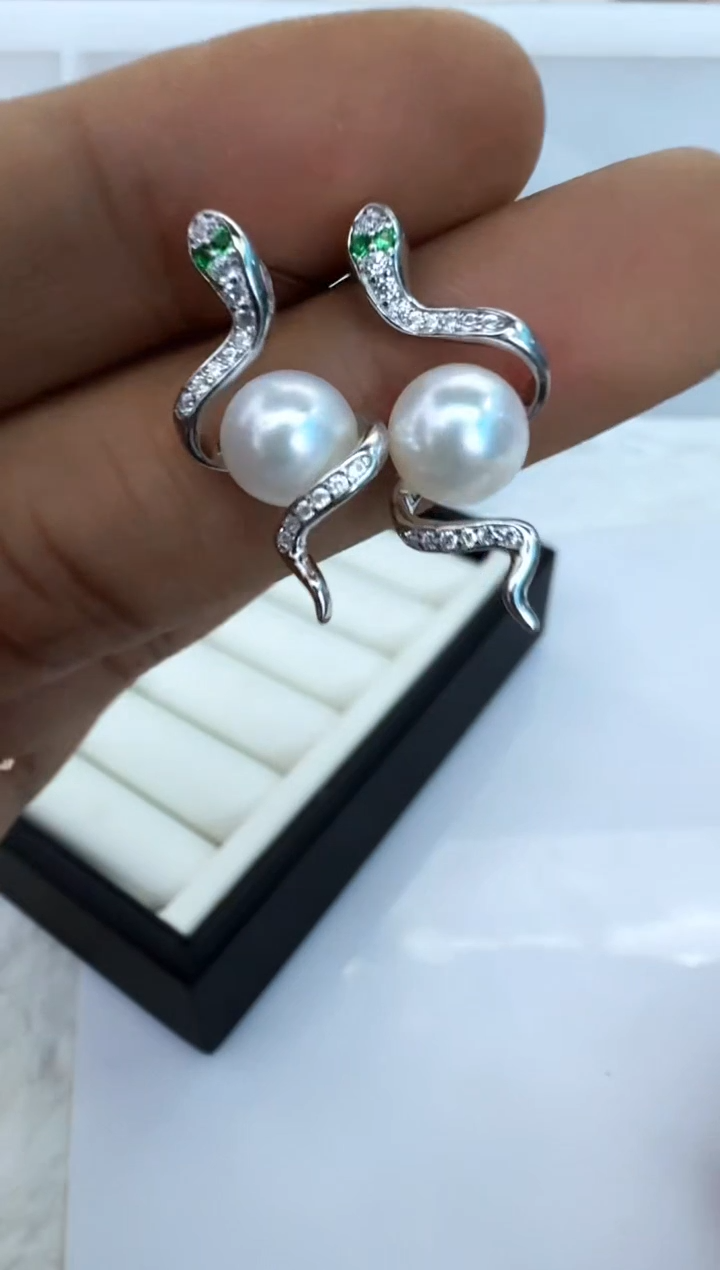 【闪购商品】海水珍珠耳饰银S925镶嵌耳钉