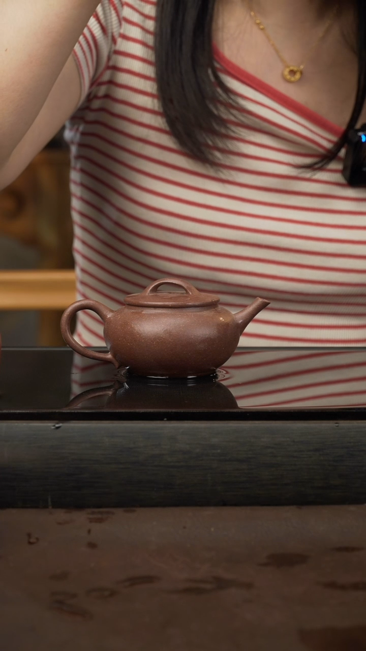 茶壶紫砂20，禾月，紫泥，150cc