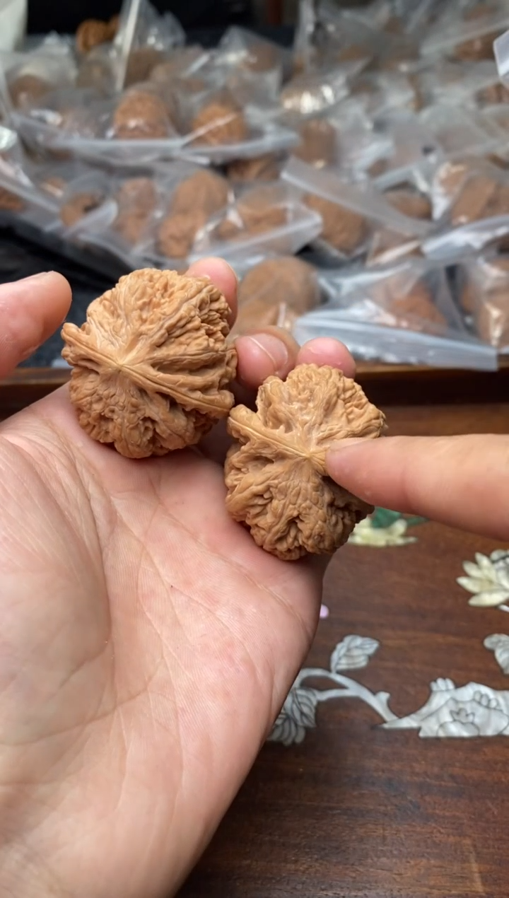 【闪购商品】文玩核桃把件A267号40尺粗筋