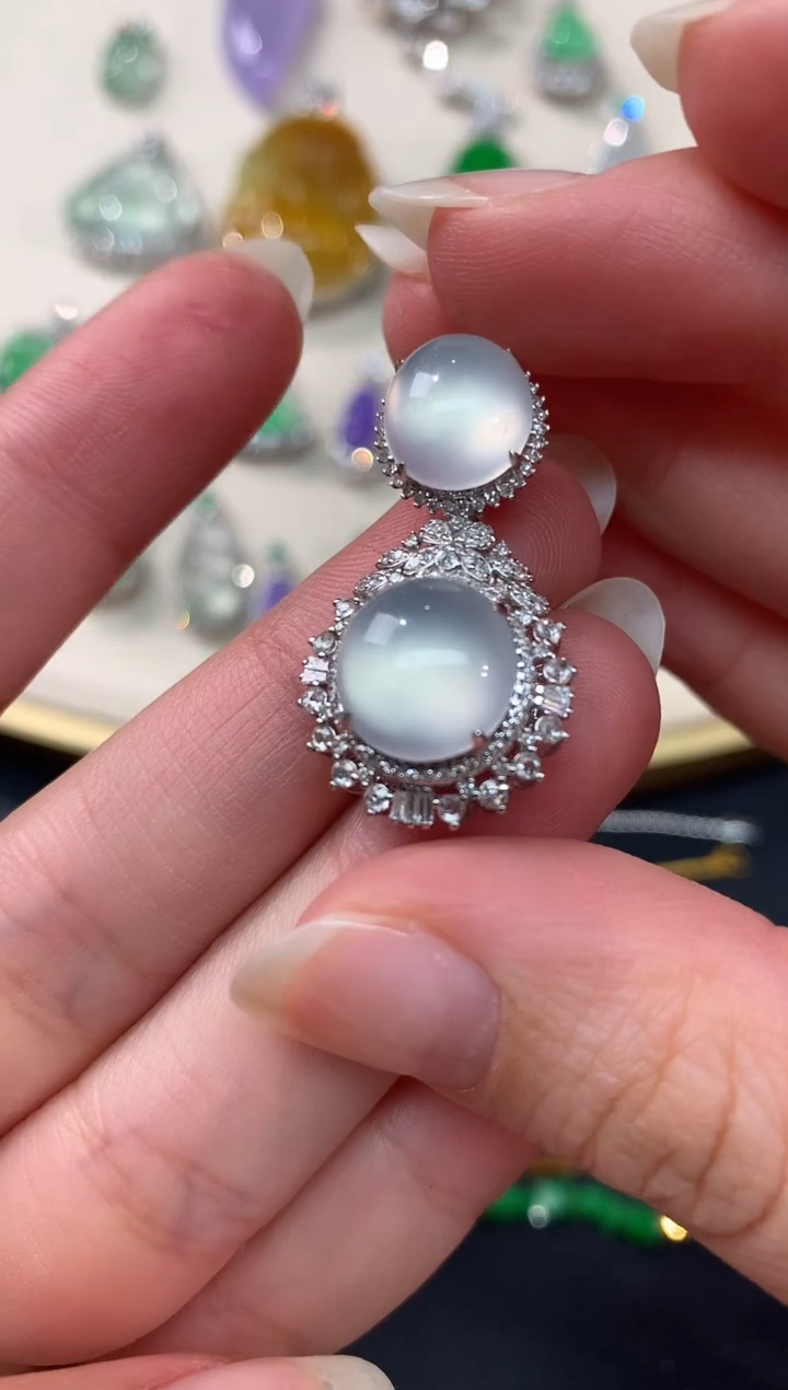 【闪购商品】翡翠吊坠(不含链)18K金镶嵌A57|35000