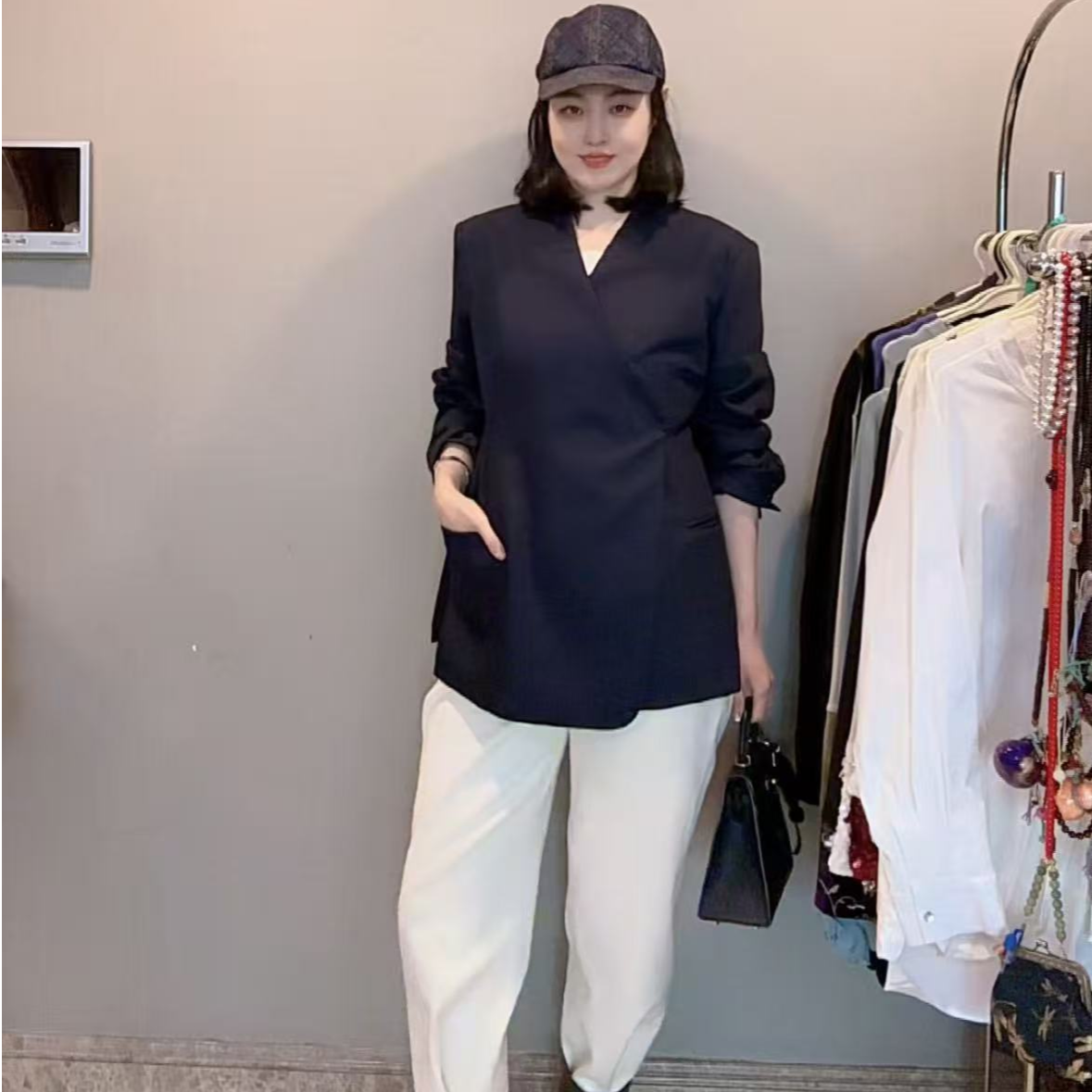 4991-女｛大女主｝原创设计曲襟压线精纺羊毛高级老钱风西装外套