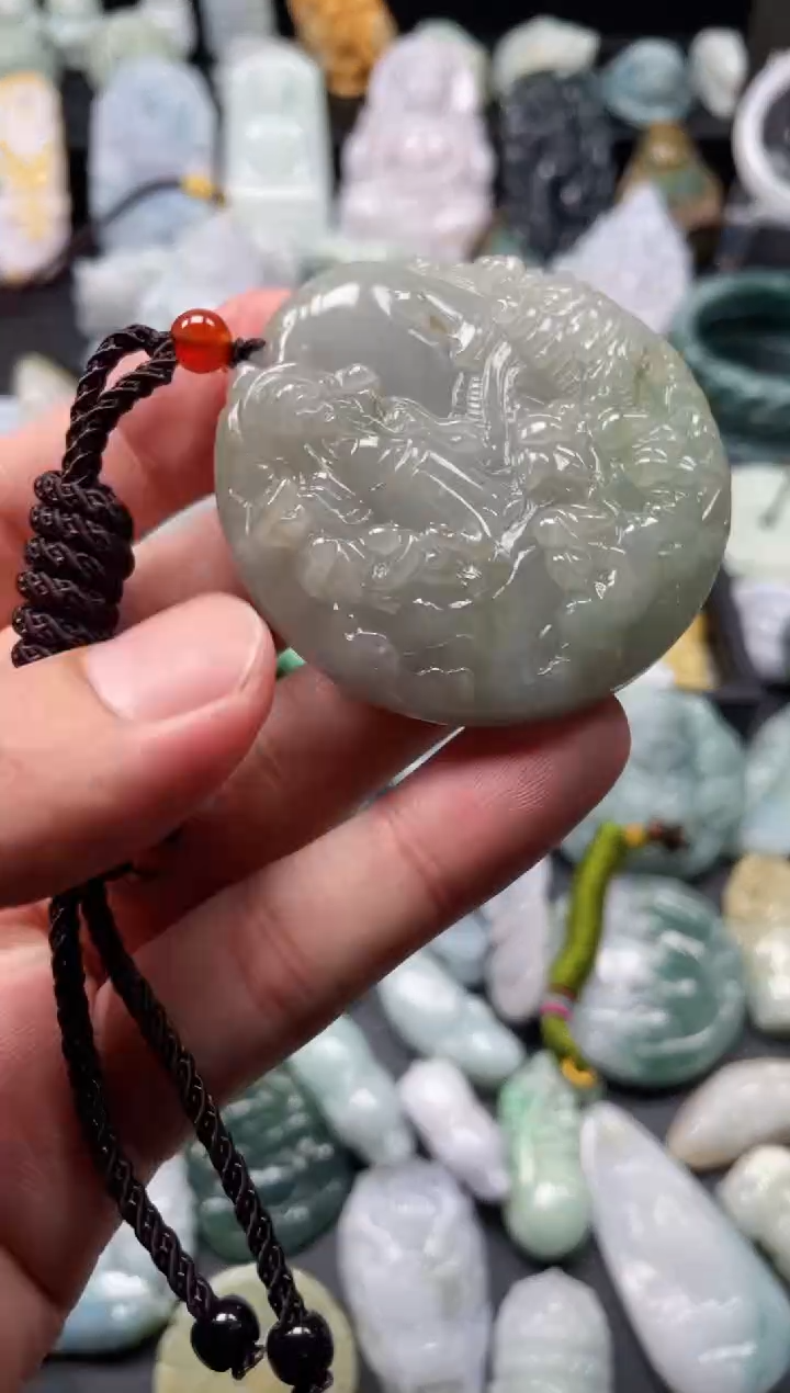 翡翠未镶嵌颈饰天然翡翠a货