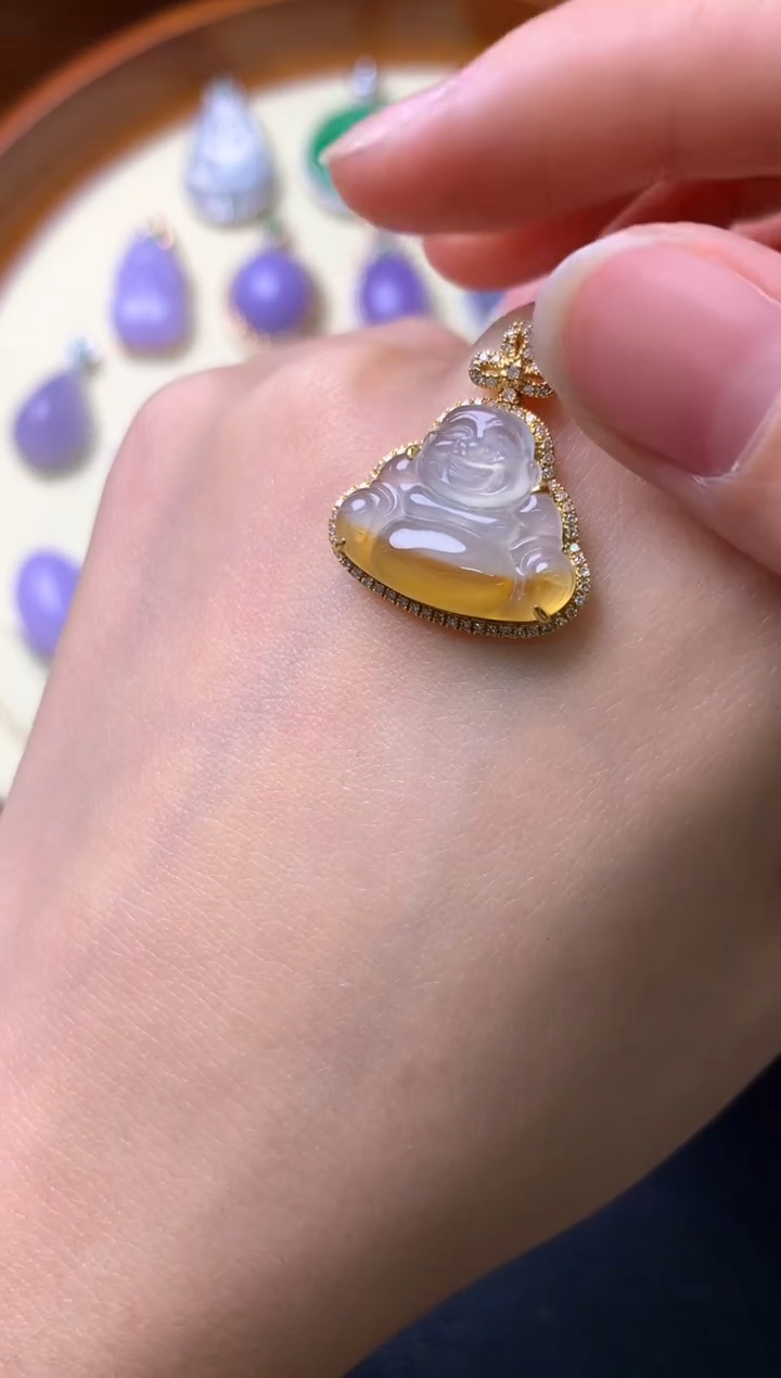 【闪购商品】翡翠吊坠(赠链)18K金镶嵌吊坠