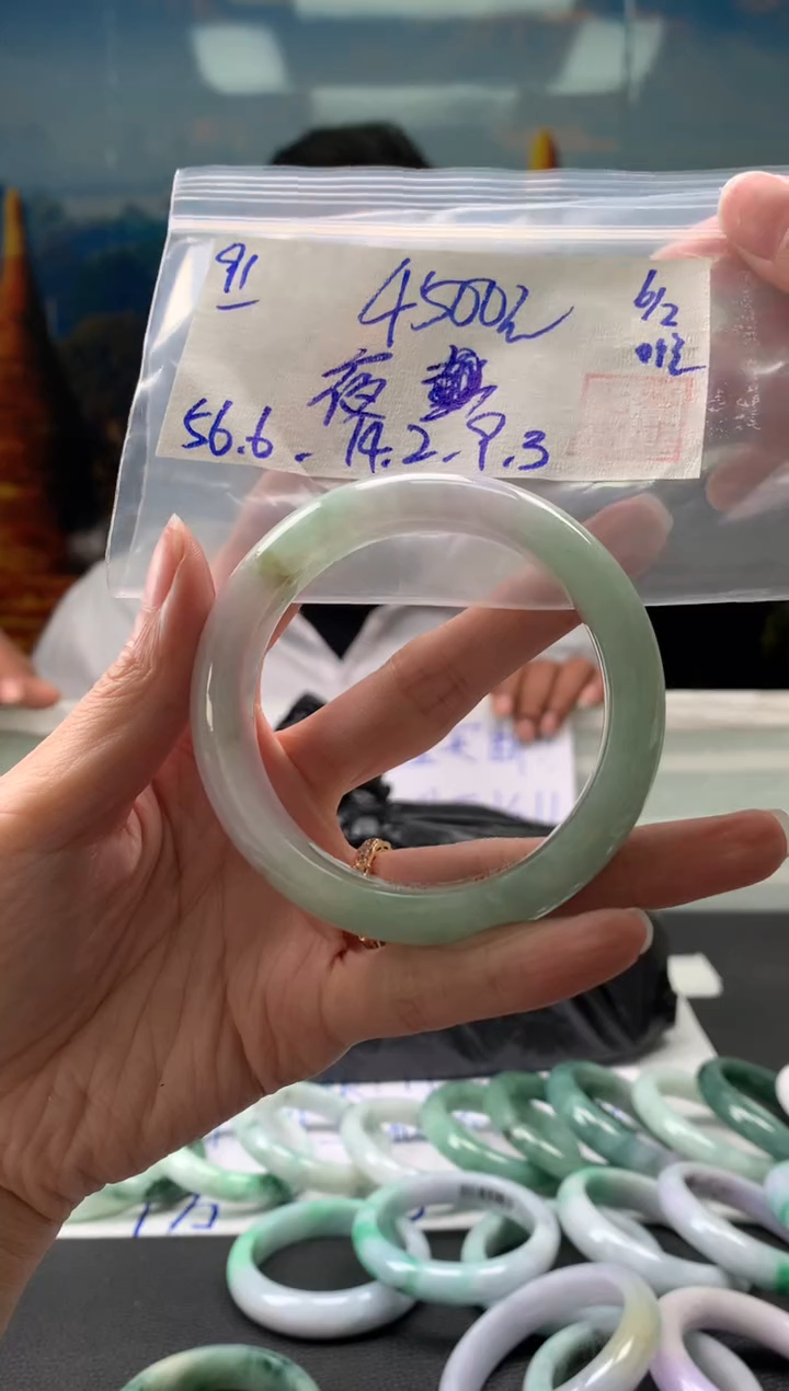 【闪购商品】翡翠手镯未镶嵌翡翠手镯 下单联系小耳机#91