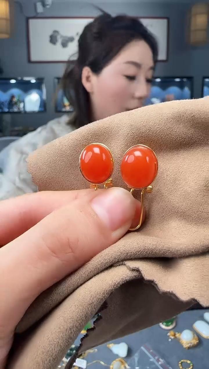 【闪购商品】南红玛瑙耳钉银S925镶嵌1