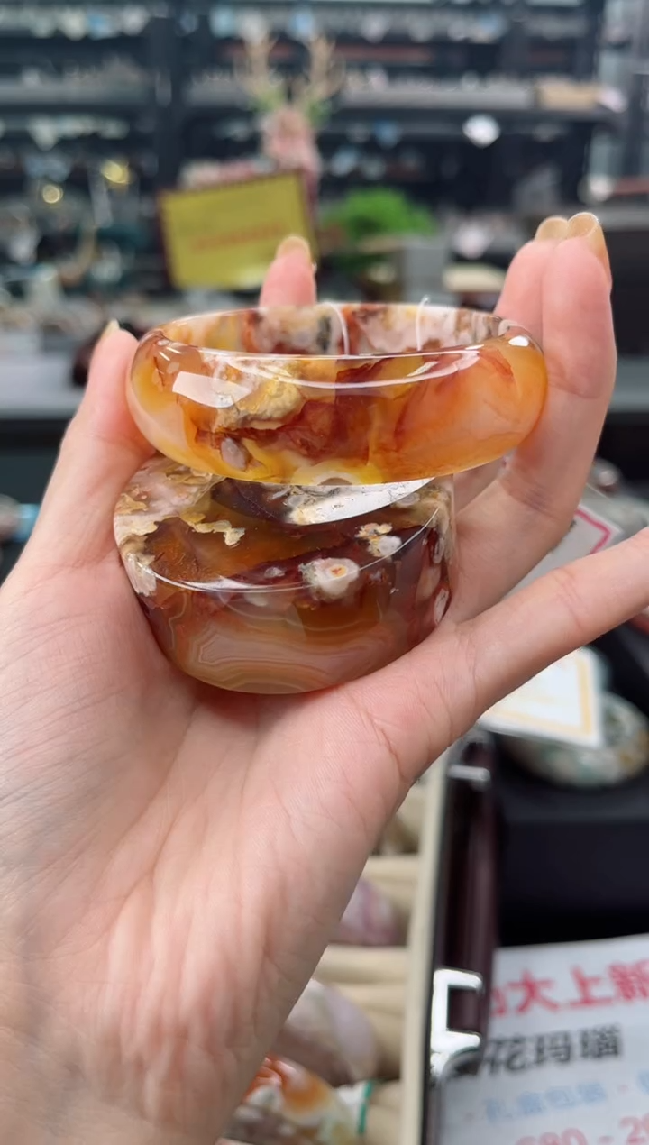 【闪购商品】石英质玉手镯未镶嵌59圈口（赠品镯心）S98542