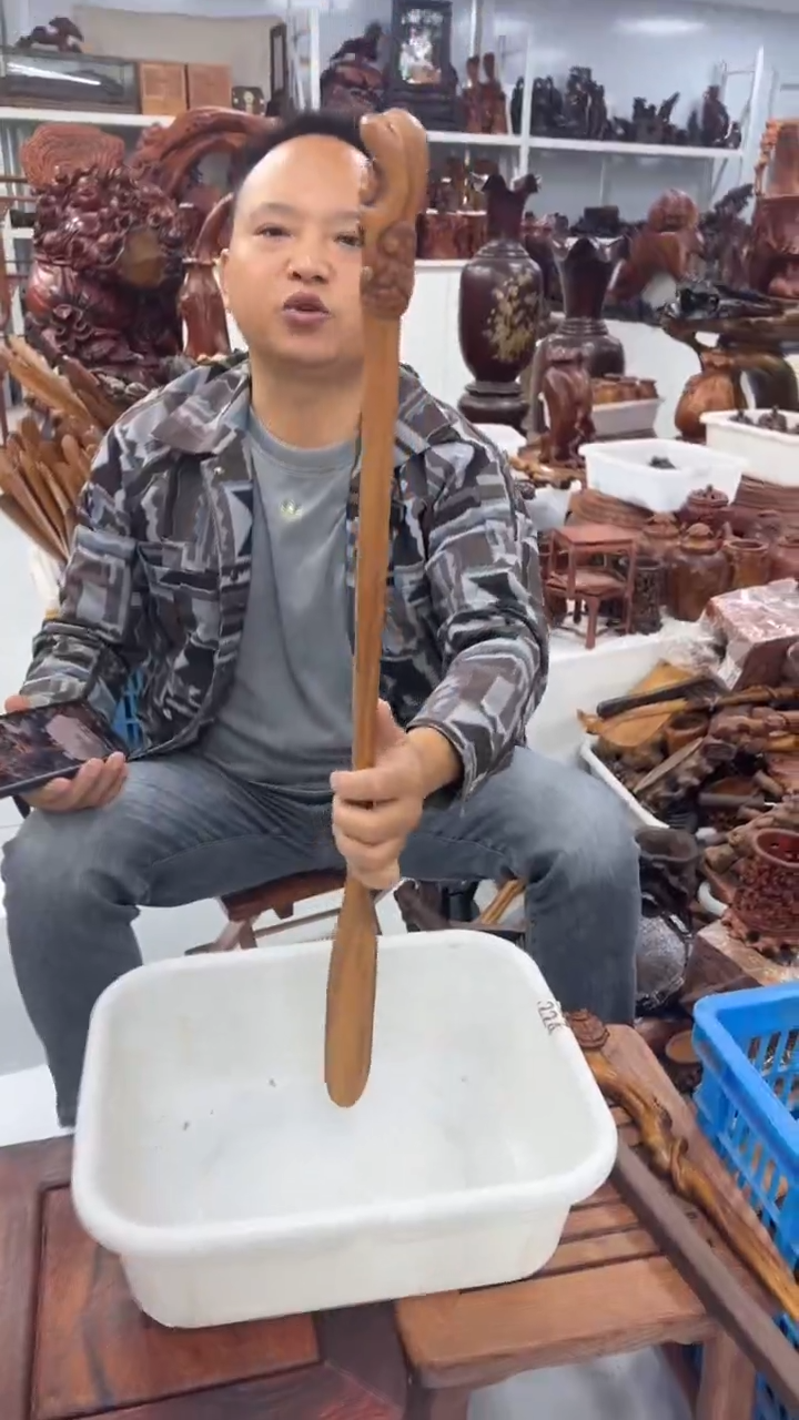 花梨木类木雕款工艺品8888888888