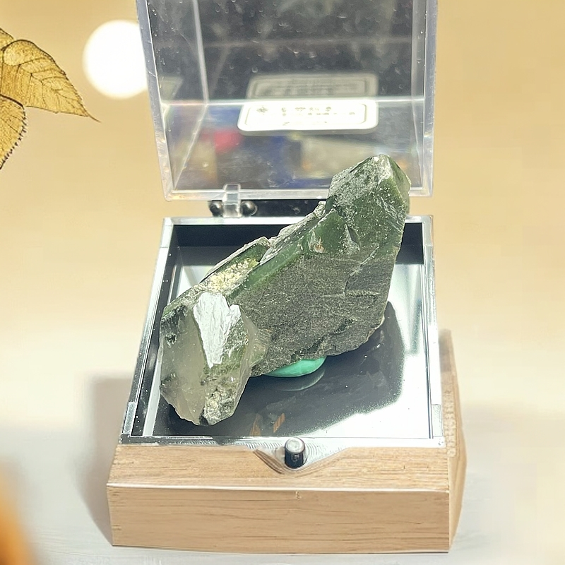 绿水晶簇桌面摆件 家居装饰 鱼缸碎石奇趣造景