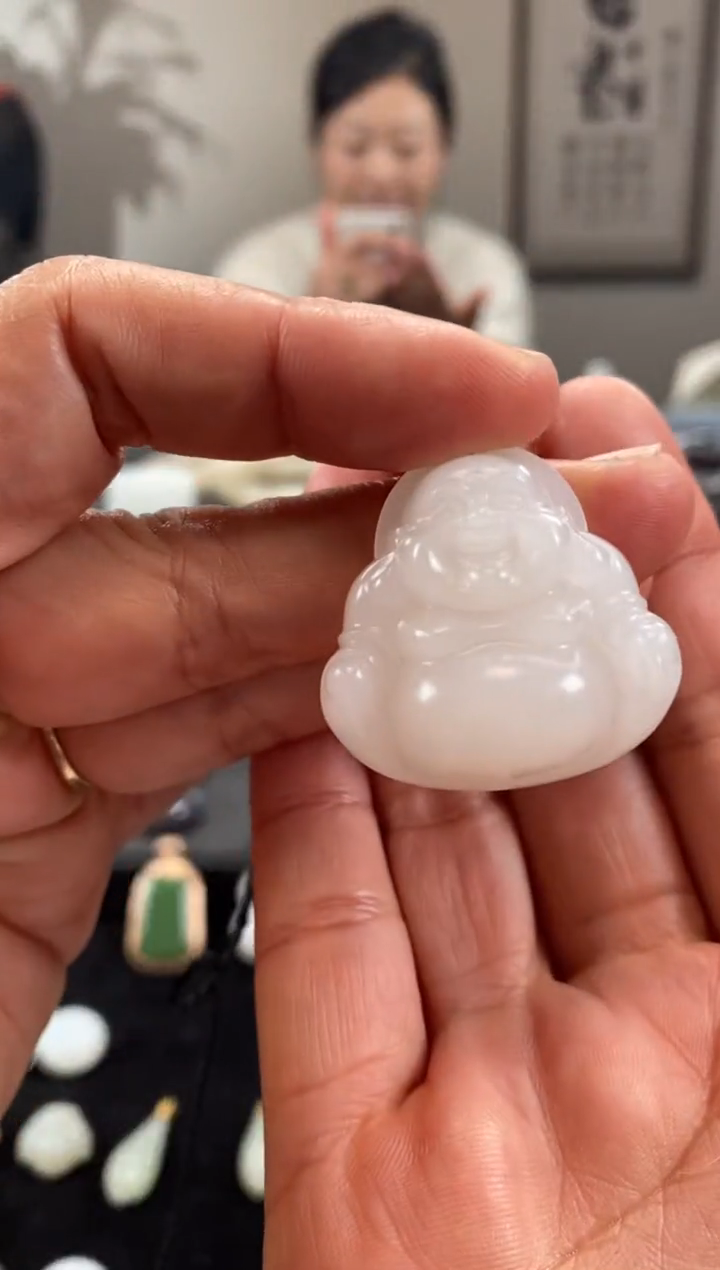 颈饰未镶嵌和田玉精品佛公