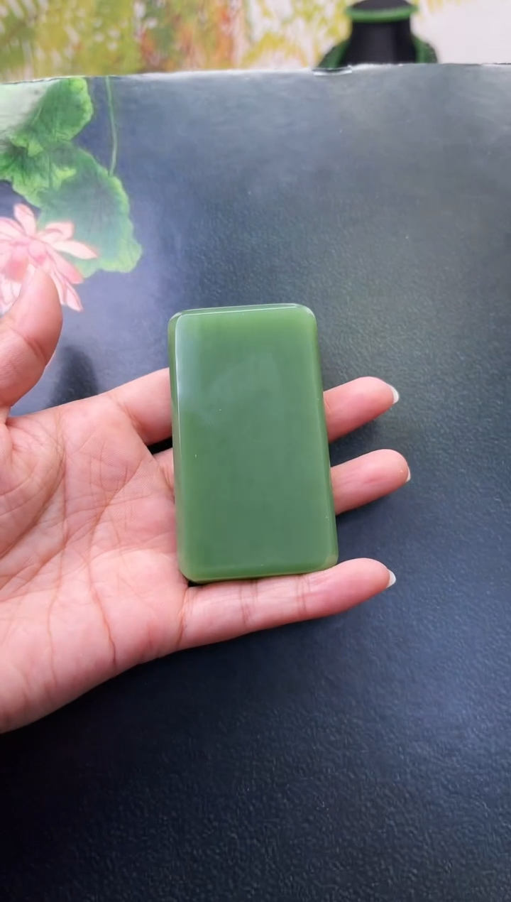 和田玉未镶嵌颈饰无事牌