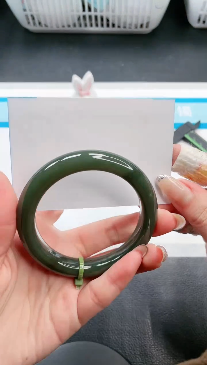 【闪购商品】和田玉手镯未镶嵌14V63-56