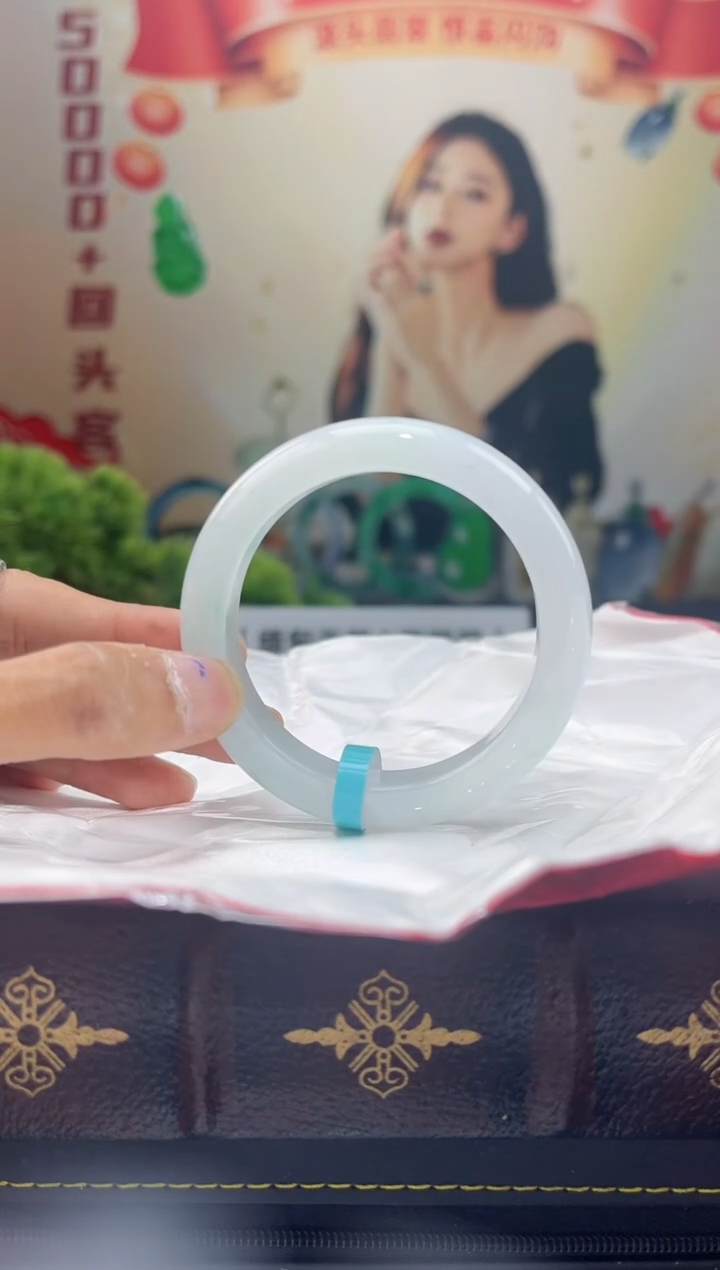 【闪购商品】翡翠手镯未镶嵌手镯7