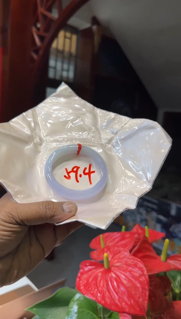 未镶嵌手镯翡翠手镯