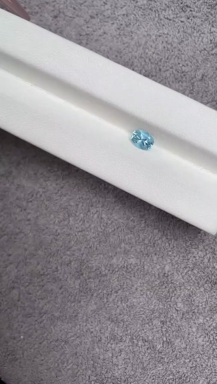 【闪购商品】海蓝宝石裸石未镶嵌0.73克拉