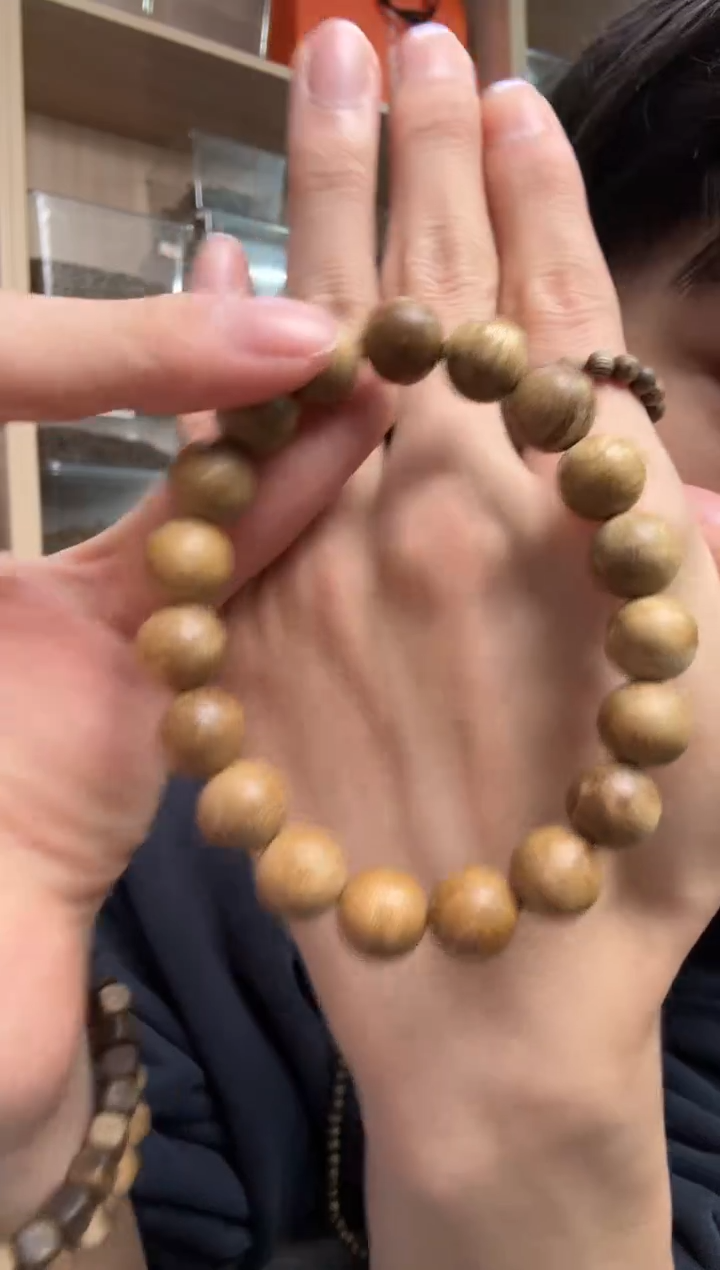 沉香手串1.1惠安圆珠单圈 多样性发其一