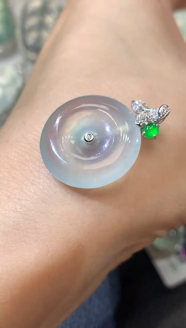 【闪购商品】翡翠吊坠(不含链)18K金镶嵌C19