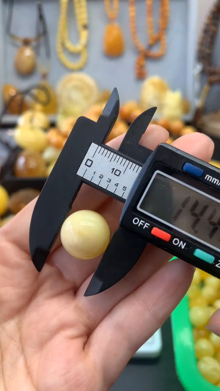 【闪购商品】琥珀珠宝奇石未镶嵌750