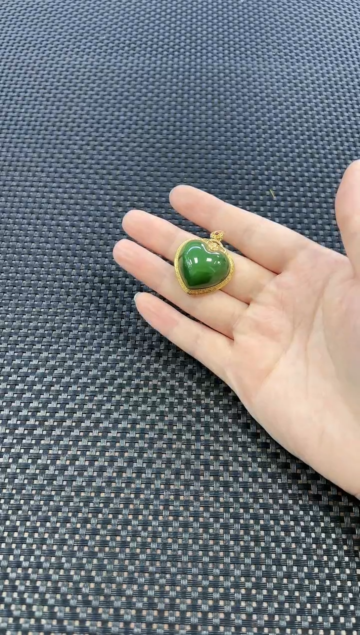 颈饰18K金镶嵌和田玉（多样性发一件）2