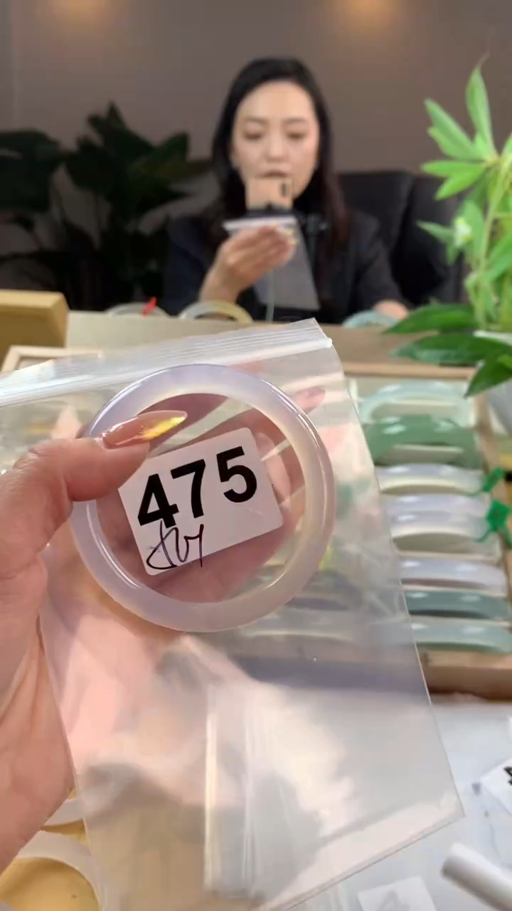 【闪购商品】玛瑙/玉髓手镯未镶嵌475