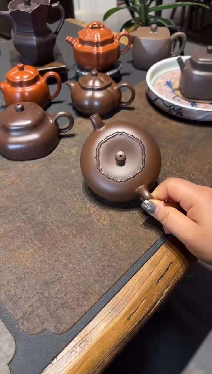 【闪购商品】紫砂茶壶柿柿如意