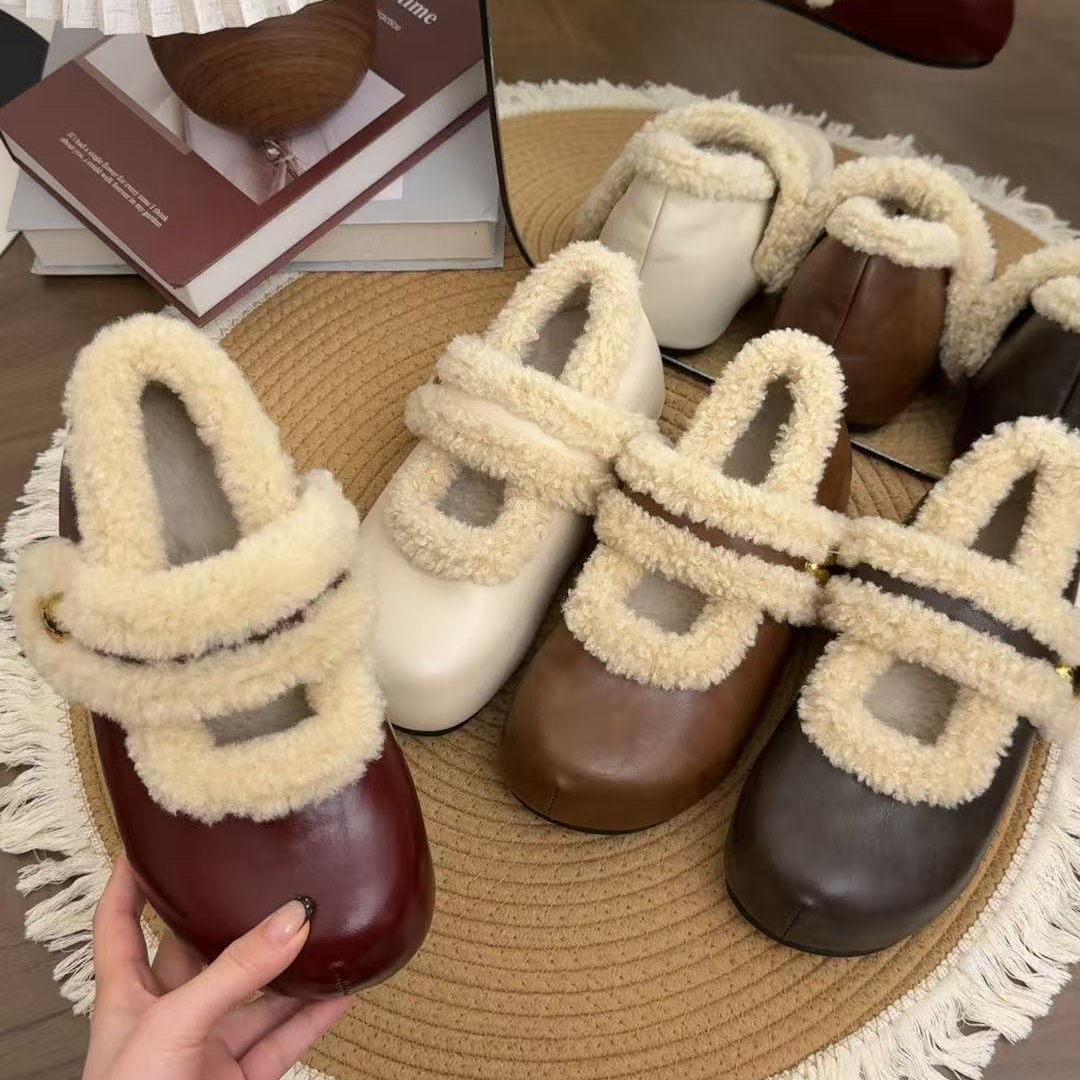 2025新款小金豆包边皮面防滑纯色玛丽珍魔术贴时尚厚底平底毛毛鞋