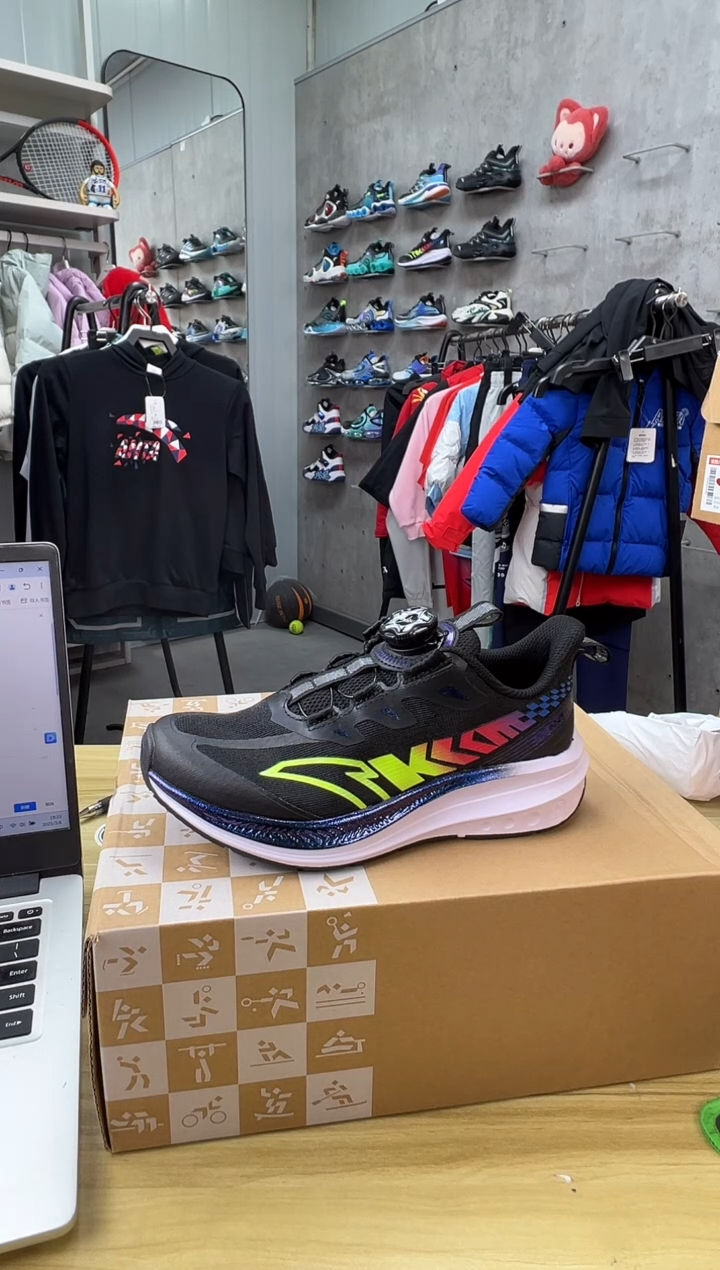 【闪购商品】安踏鞋子尺码：33