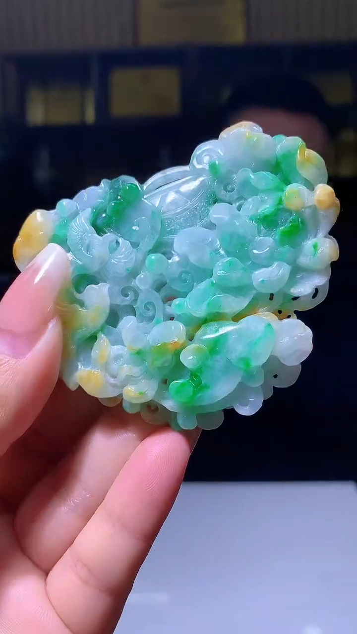 【闪购商品】定制翡翠未镶嵌1071xx-毛货挂件45
