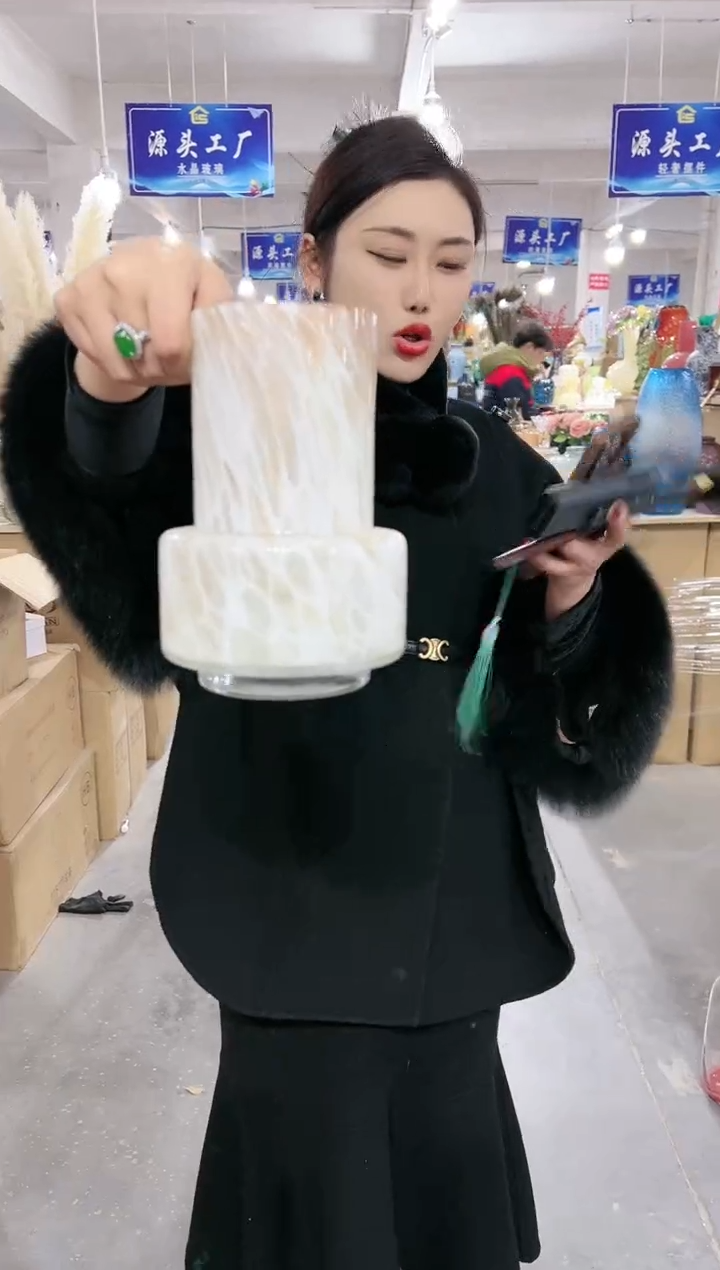 【闪购商品】玻璃私花贸易祁琪-微瑕--PK67S