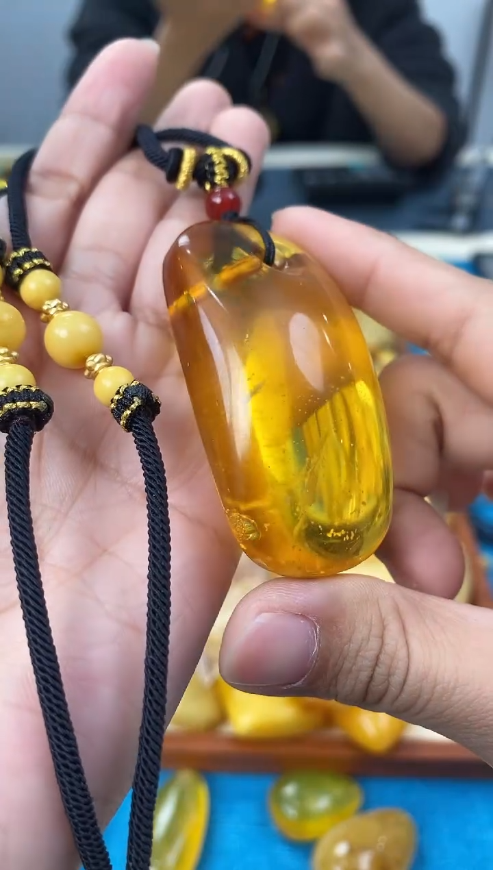 【闪购商品】琥珀裸石未镶嵌天然琥珀蜜蜡牌子