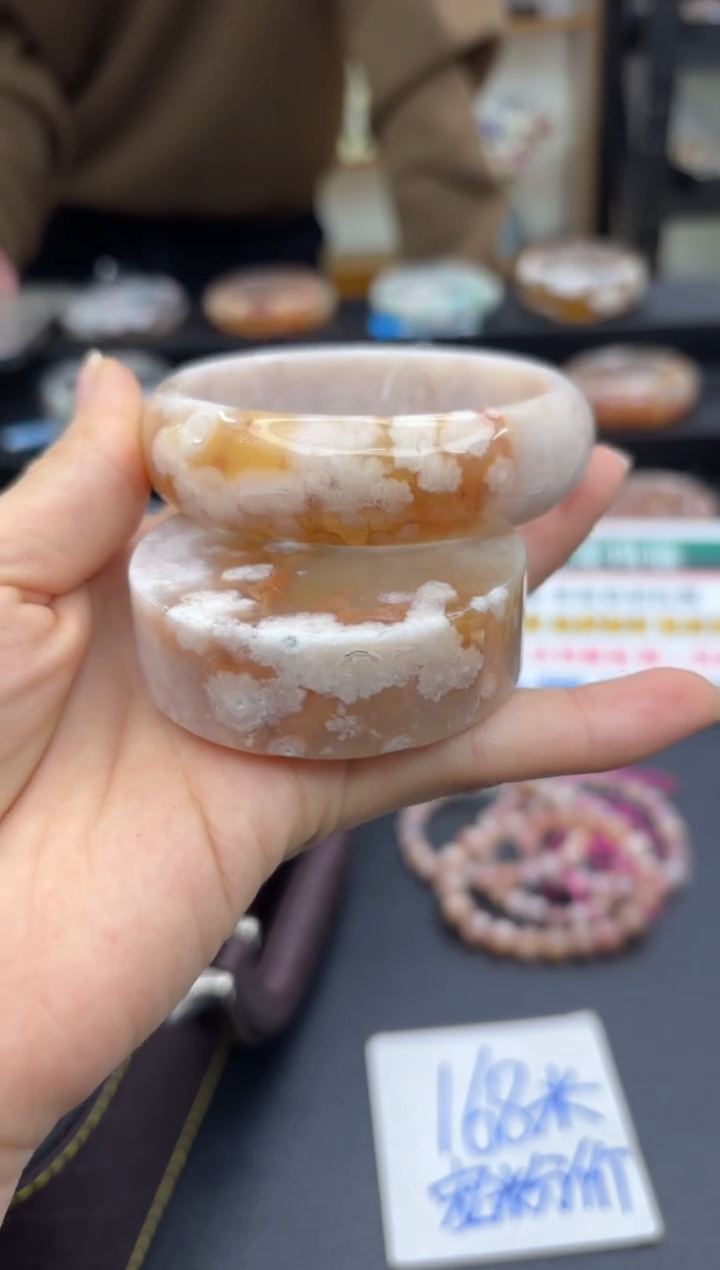 【闪购商品】石英质玉手镯未镶嵌C128(60圈赠送镯心)