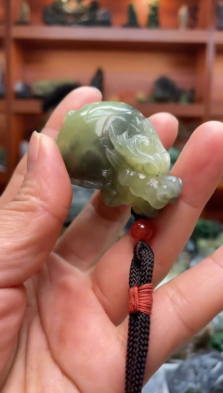 未镶嵌和田玉把件1