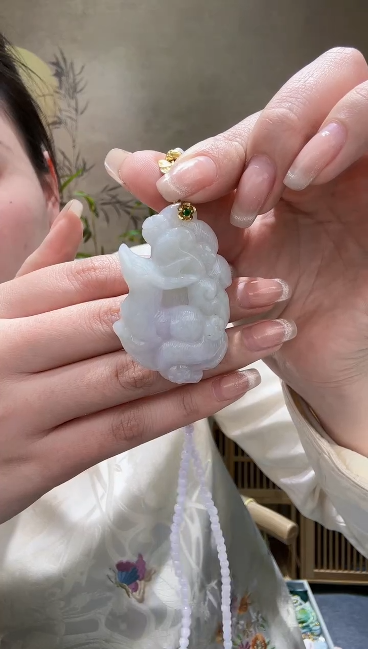 【闪购商品】翡翠颈饰未镶嵌吊坠