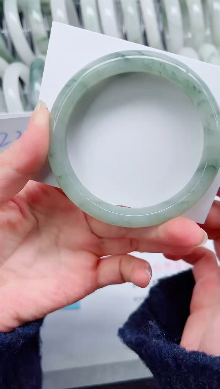 【闪购商品】石英质玉手镯未镶嵌A295-60