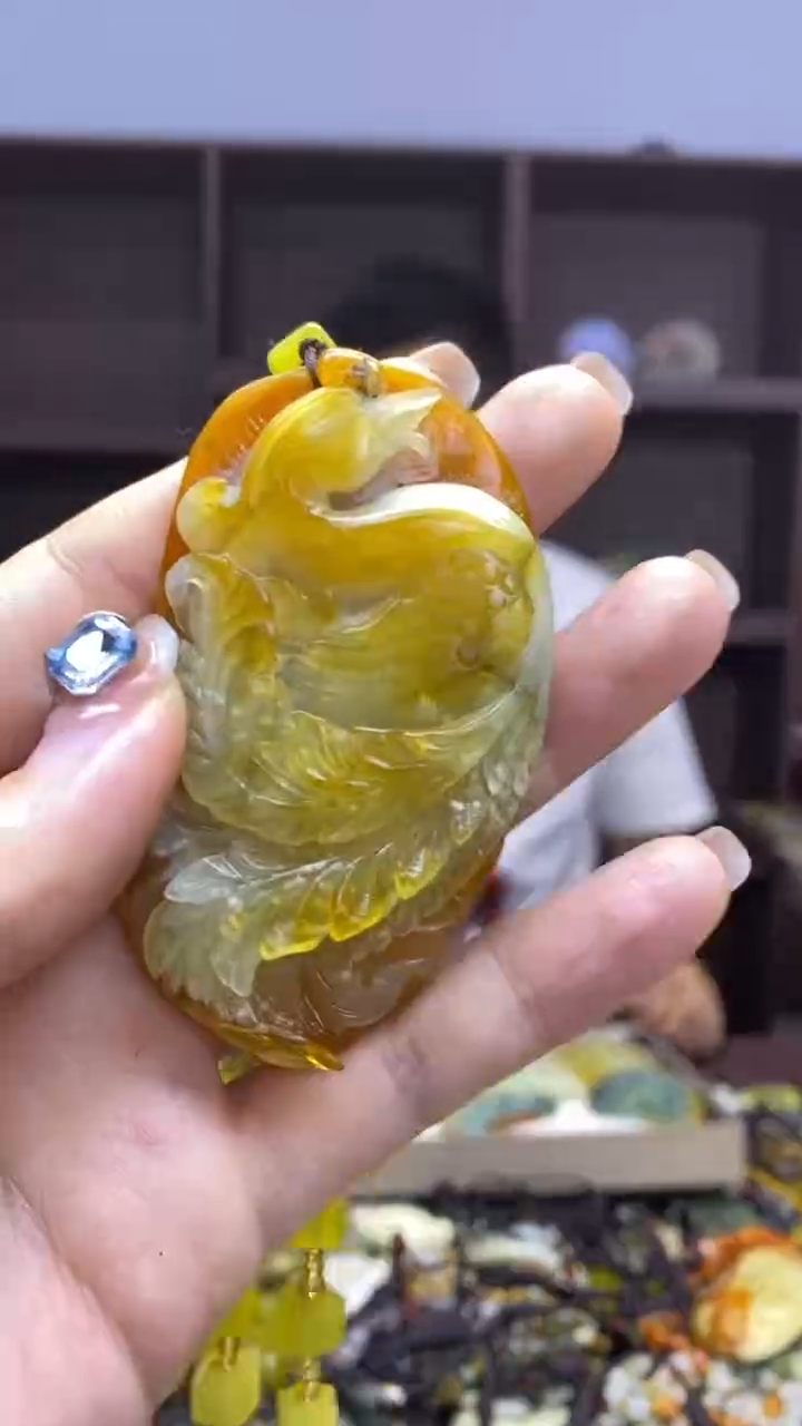未镶嵌岫玉挂件   