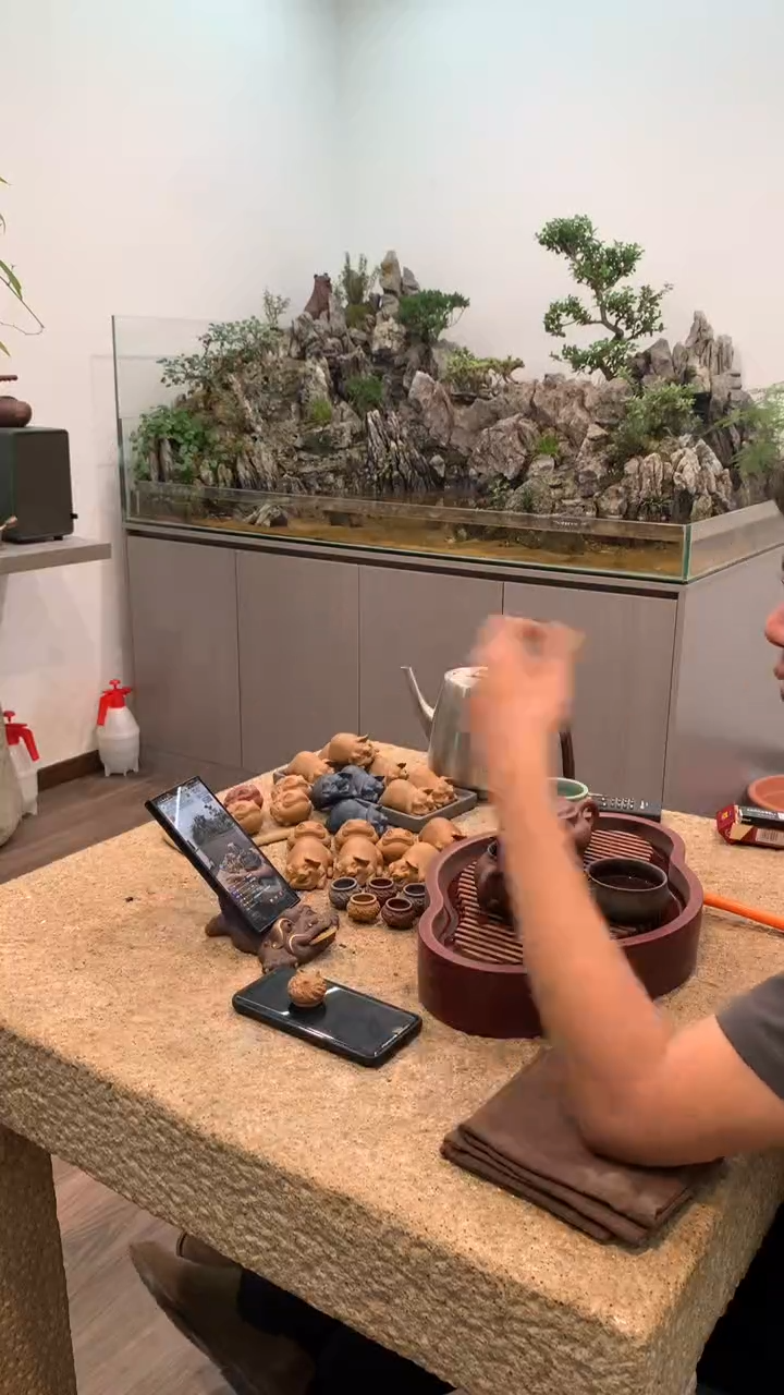 【闪购商品】紫砂茶宠红皮龙潘壶