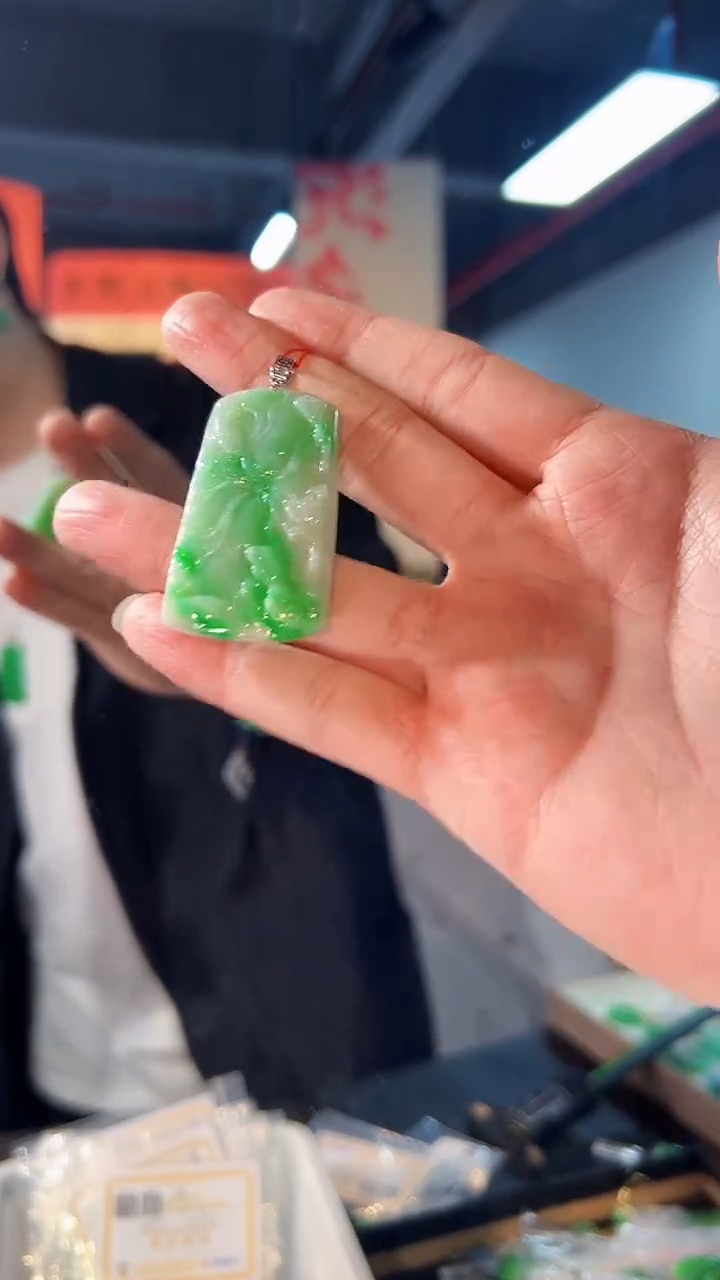 【闪购商品】翡翠颈饰18K金镶嵌缅料A货/支持复检/一件